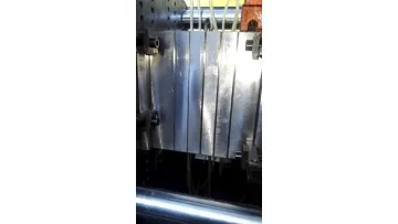 200 Ton Automatic Plastic Handle/ Bottle Cap Making Machine / Injection Molding Machine1