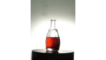 high quality  liquor glass bottle Chinese factory