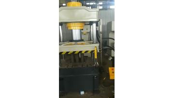 4 COLUMN PRESS