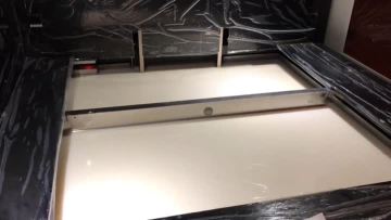 3D printing plastic components.mp4