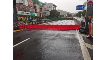 door dam for underground way