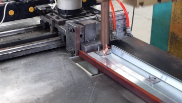 Industrial‑grade‑energy‑storage‑spot‑welders‑for‑precision‑hardware‑electronic‑component‑and‑new‑material‑product‑manufacturing‑scenarios