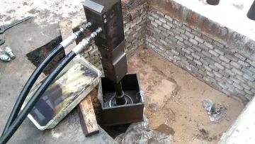 Rockage hydraulic hammer 