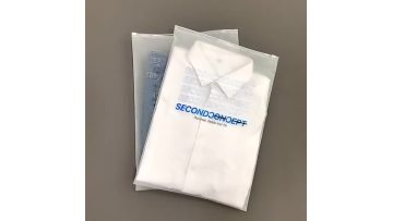 Eco friendly Zipper Resealable Clothes Packaging 