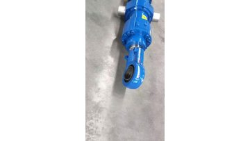 Metallurgical oil cylinder CDH1 MP5 140-90-300