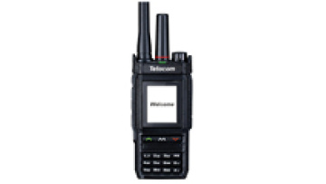Tetecom T17: 5W Dual Mode UHF + 4G GPS Two Way Radio1