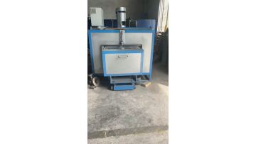 Molding equipment