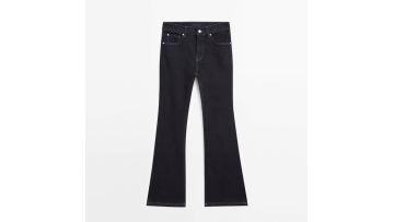 Women's retro and minimalist high waisted flared slim fit jeans