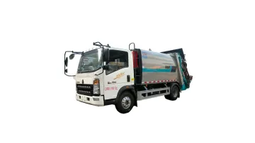 New Arrival Sinotruk HOWO 4X2 7cbm High-Efficiency Refuse Compactor Truck1