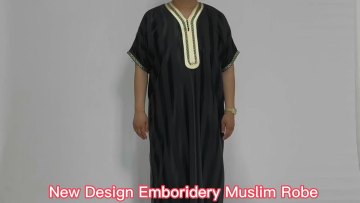 High quality Wholesale Islamic Clothing Thobe for men Jubah Muslim dress men robe Jalabiya Boubou1