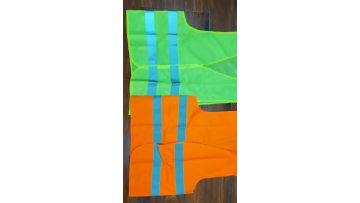 reflective vest.mp4