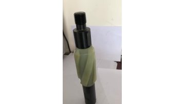 Non-Rotating Sucker Rod Centralizer with spindle1