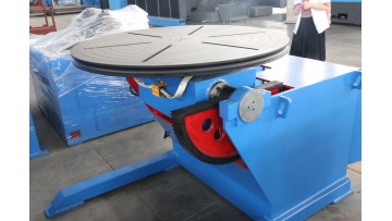 Welding positioner rotating