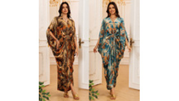 2025 Summer New Style Muslim Women Abaya Arab Dubai Printed Robe Fashionable Pullover Dress Batwing Robe Jalabiya1