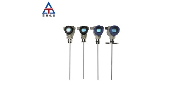 Capacitive liquid level transmitter