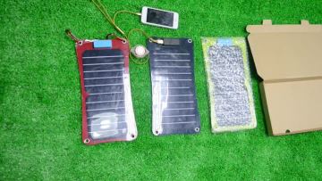 Single-board solar charger  