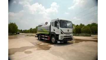 New Dongfeng 4X2 170HP 10.25cbm Water Tanker Truck1