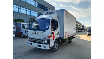 Factory Direct JAC 4X2 6.8m Refrigerated City-Delivery Truck1