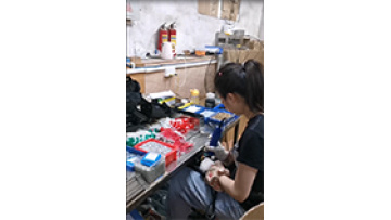 Assembling the electric fryers cable