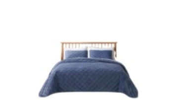 Luxury Thicken Velvet Quilted Bed Skirt Embroidered Bedspread Soft Short Plush King Size Quilted Bedspread1
