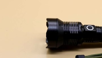 LED Flashlight Super Bright 3 Mode Zoomable XHP70.2 Torch Lantern XHP70 Flashlight Powered by High Power 26650 Conjoined Battery1