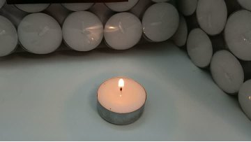 Betty tealight candle production