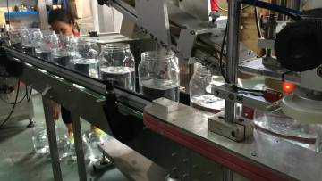 Inline  jar capping machine model inline capper for gallon  bottle capper machine line1