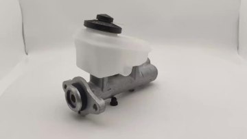 Brake master cylinder OEM 47201-22770 47201-30440 for Toyota1