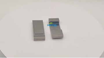 Cooling plates with steps