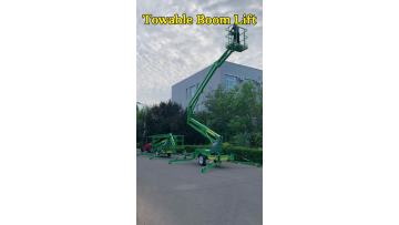 Towable boom lift