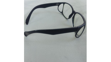 side protection lead goggles protection