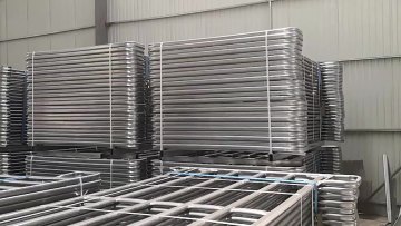 Cheap portable used galvanized pipe metal fence panels horse stable fence panels for sale1