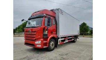 City-Fresh FAW Jiefang 7.5m Urban Reefer Box Truck Refrigerated Freezer Truck1