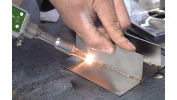 laser welding vertically 2