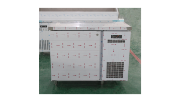 Compact workbench fridge