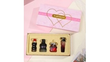 Women's 4pcs Perfume Gift Set - Body Spray & Deodorant1