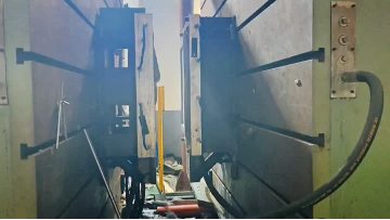 DCPD low pressure molding process