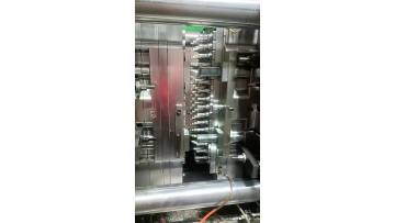 64 cavities mold
