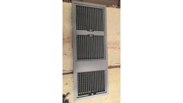 Adjustable air conditioning grille