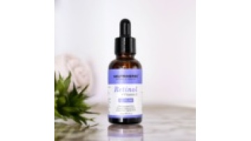 Retinol Serum for Moisturizing, Anti-aging,缩小毛孔,缓解面部红肿 (Translation: Retinol Serum for Moisturizing, Anti-aging, Shrinking Pores, Relieving Facial Redness and Swelling)