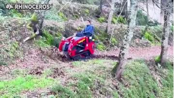 Rhinoceros KS1000 skid steer loader