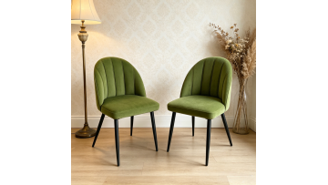 BR-25A38 Elegant Green Tufted Velvet Dining Chair with Sleek Black Legs