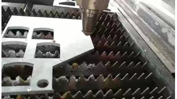 fiber laser cutting 12mm aluminium.mp4