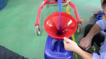 Real shot of blue liquid tank silicone flowing✨Highly transparent liquid tank sealing silicone