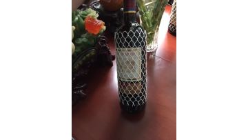 Red wine bottle protective net cover