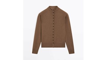 Women's urban minimalist commuting style high neck knitted cardigan