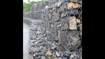 Factory prices cost galvanized hexagonal gabion basket wall gabion box1
