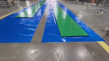 Semi-Fluidized CN layer rhombic rubber sheet