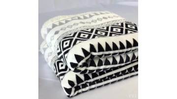 Quality guarantee wholesaler fleece blanket flannel sherpa blanket throw custom fleece throw blanket1