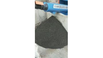 Sand and gravel separator in operation